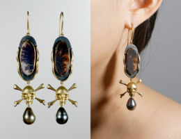 melissa chen lunar rain jewellery design hellfire skull crossbones tahitian black pearl earrings